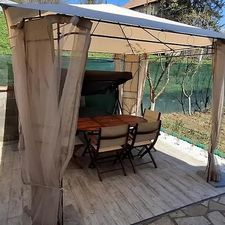 Hébergement de vacances спирката