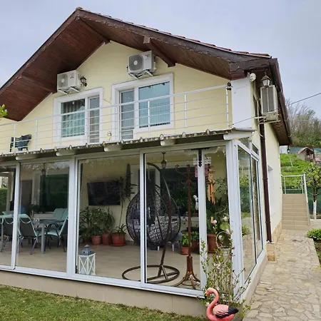 Hébergement de vacances спирката *