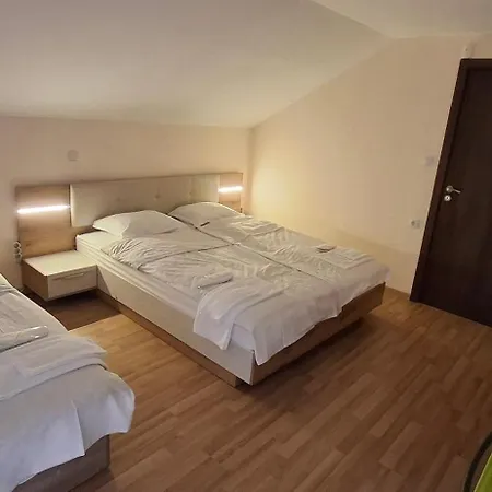 펜션 спирката *